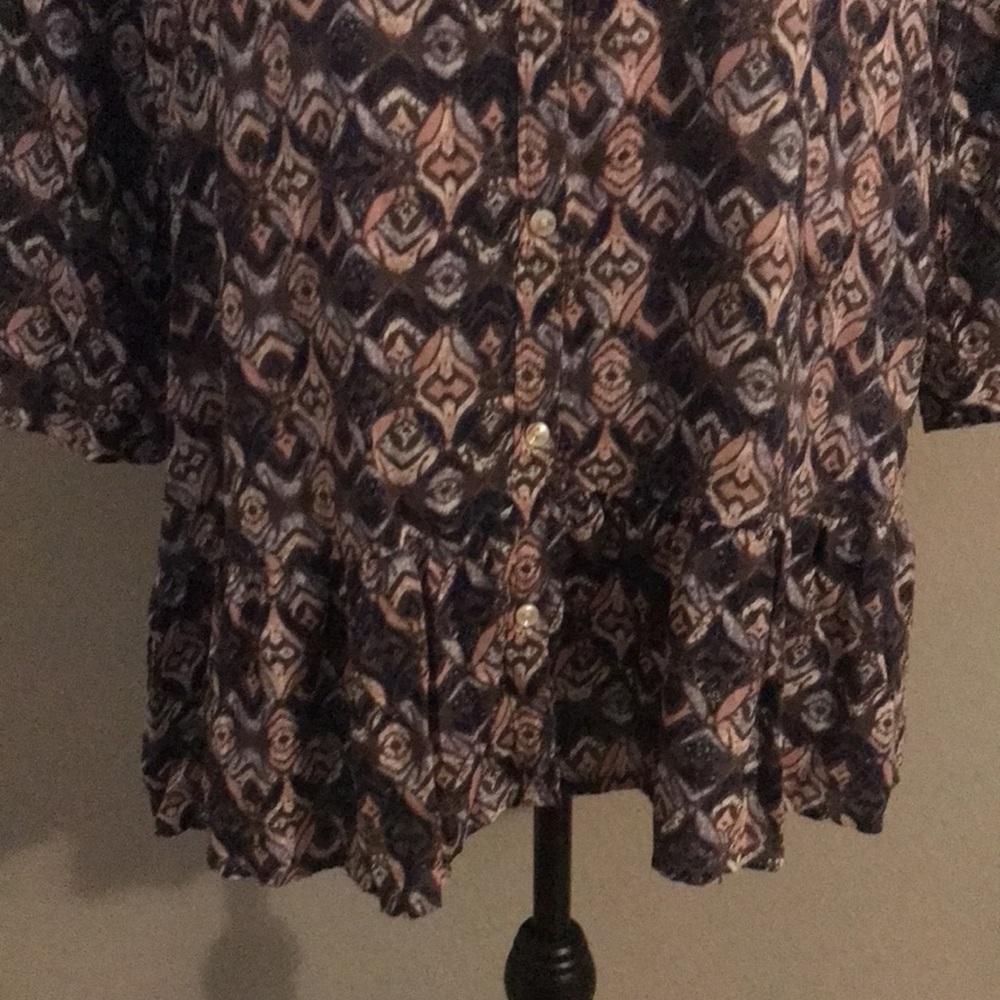 WILD PEARL Button down Tunic. - Picture 4 of 8